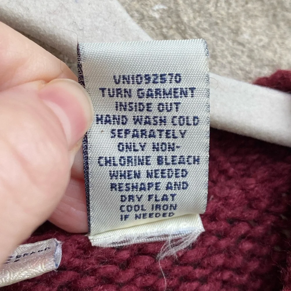 Vtg Cherokee Maroon Floral Detail Grandma Cottagecore Thick Knit Cardigan Sz L - Picture 9 of 10